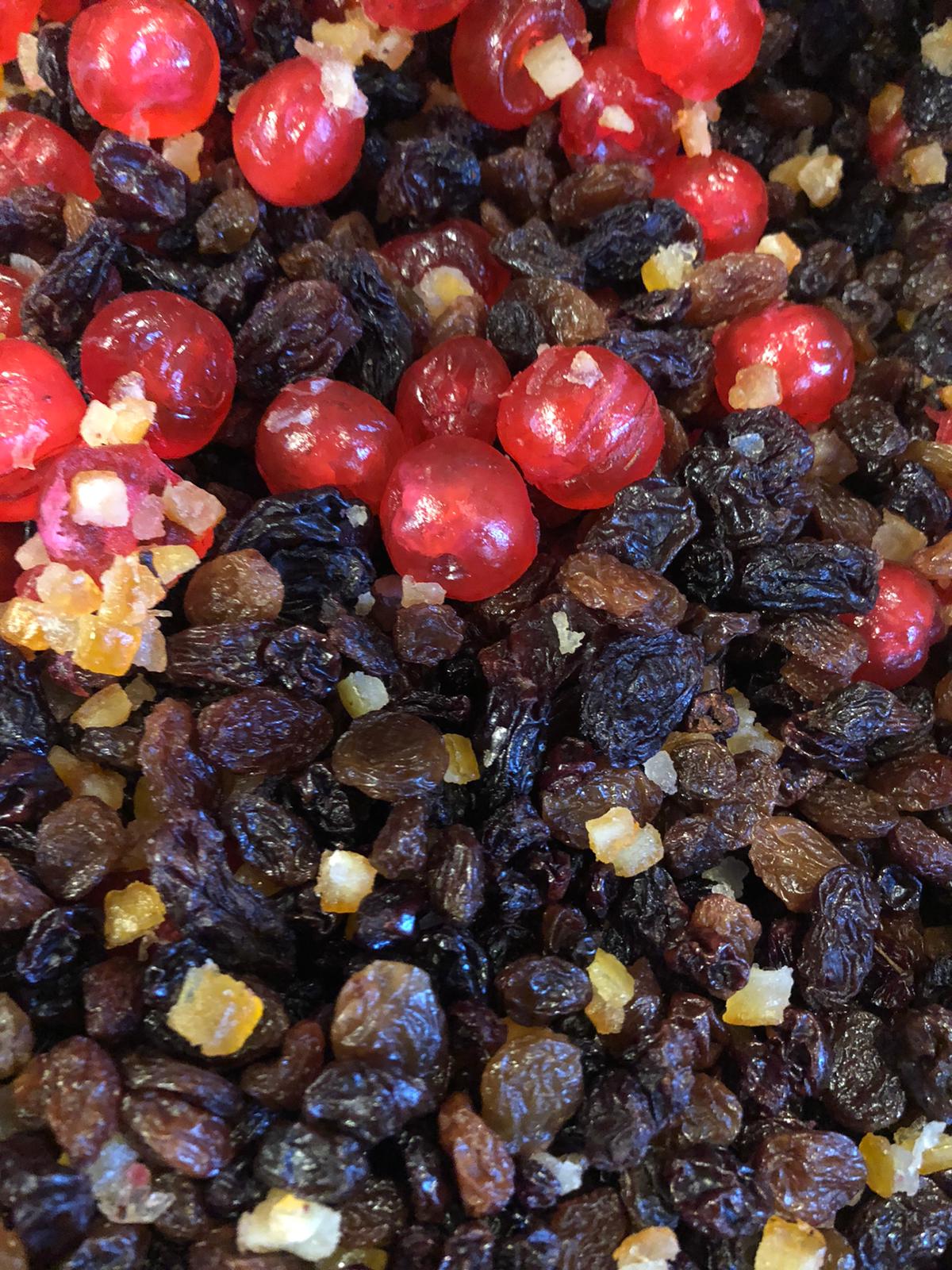 Scoop and Scales Christmas Cake